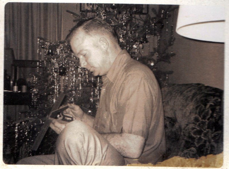 dadatchristmastime2.jpg